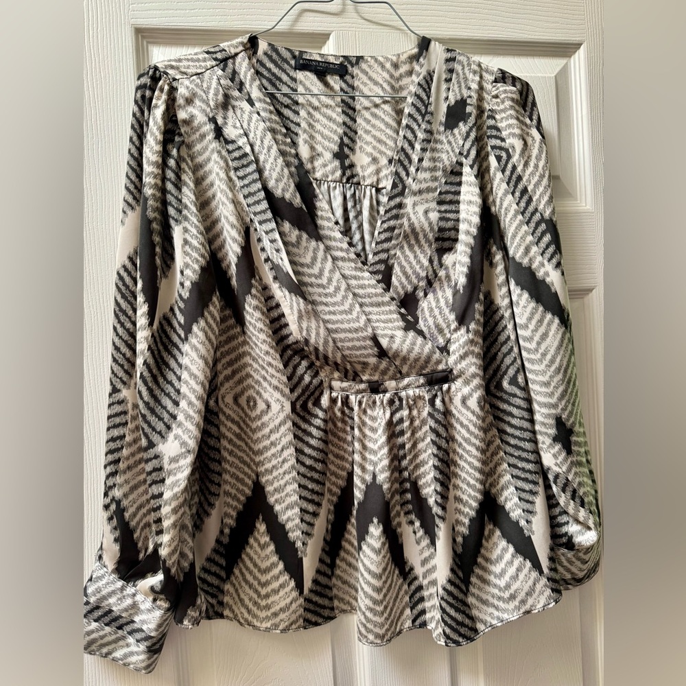 Banana Republic Black and White Geometric Blouse